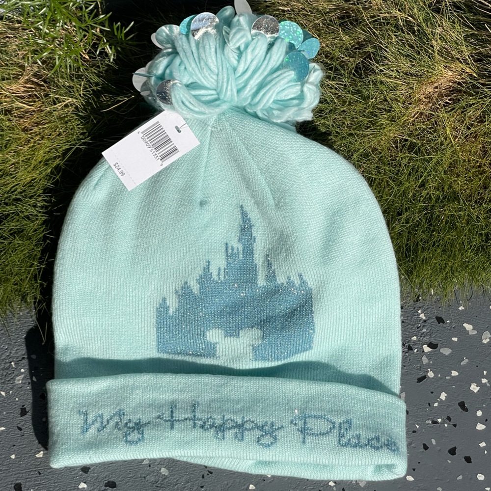 Disneyland’s Light Blue Knit Beanie